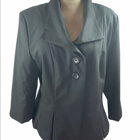 Isaac Mizrahi Cropped Sleeve Pleated Suit Jacket - Picture 8 of 11